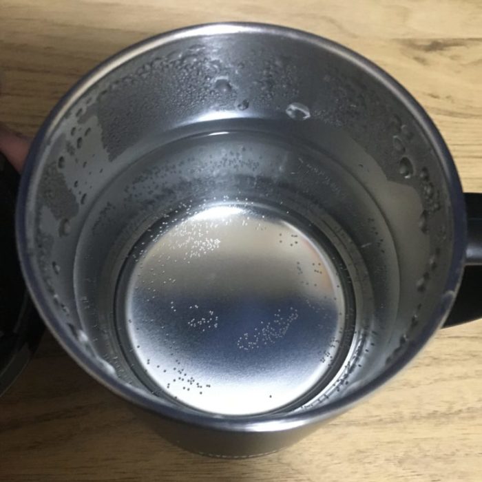 サーモス真空断熱マグカップの中身の画像