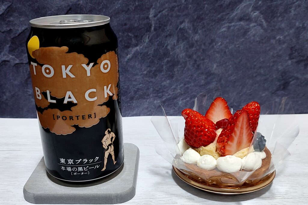 東京ブラックとデザートの画像