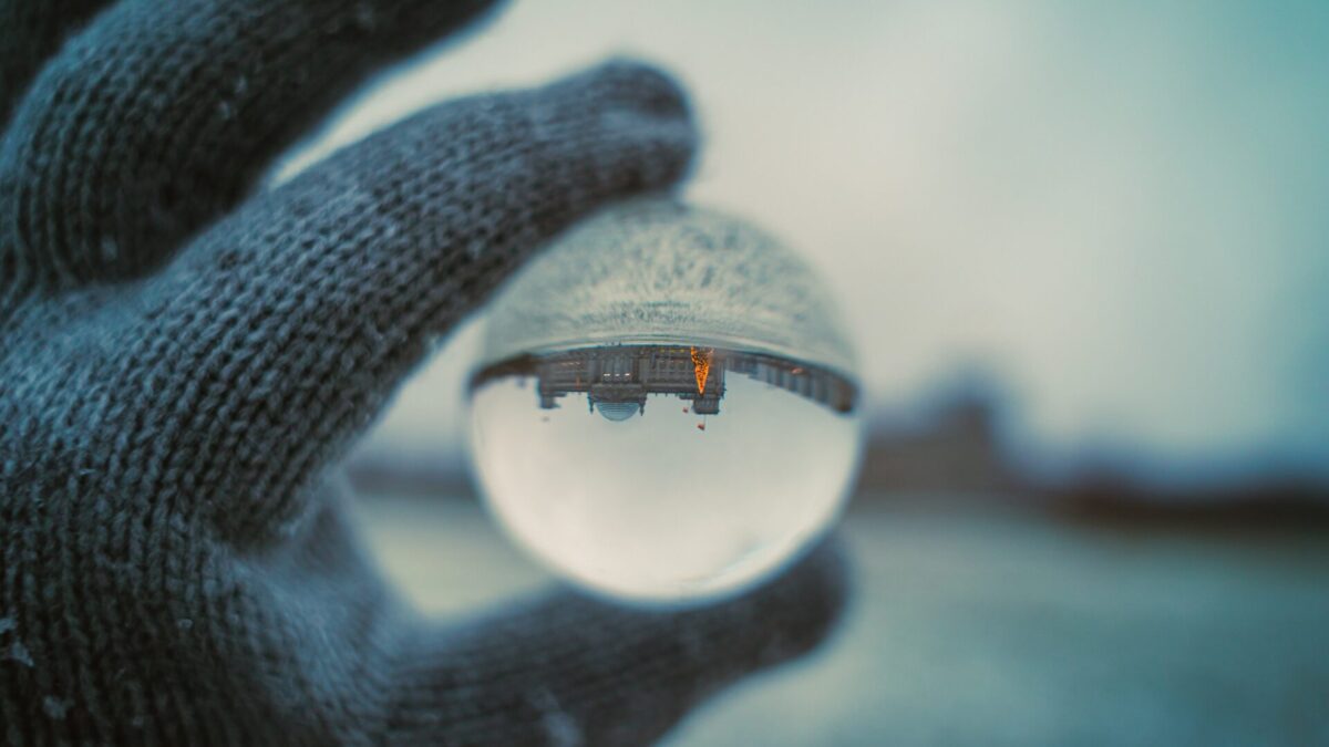 冬用手袋を着用している画像